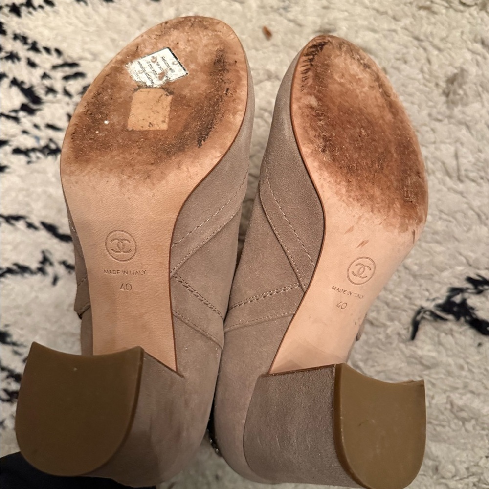 Authentic CHANEL Taupe Ankle Boots with Chain Detail - Picture 5 of 5